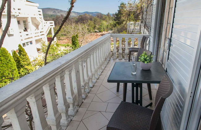 Maki Apartments - Photo 29