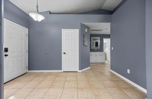 3 Bed 2 Bath Newly Furnished - Available Now - Photo 20