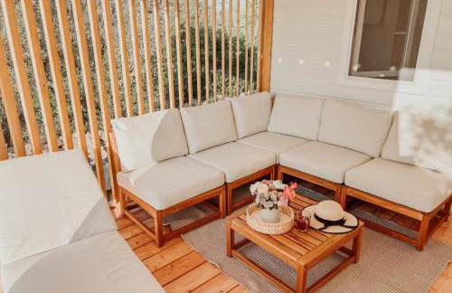 Diamond Coast Mobile Home - Photo 2