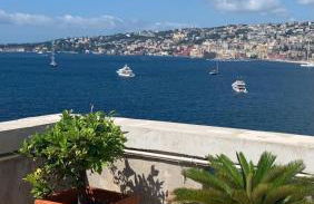 Rooftop in front of the Castle - Photo 3