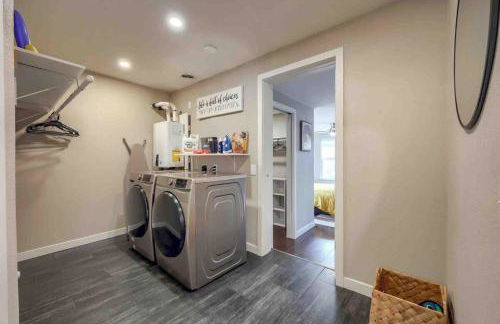 4BR Longmont Escape with Cold Plunge & Sauna - Pets OK! - Foto 24