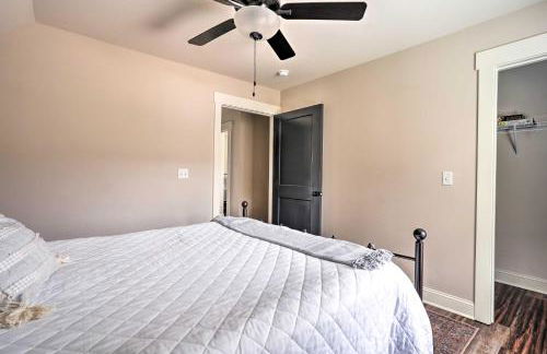 Scenic Mtn Retreat with Wooded Backyard and Fire Pit! - Foto 15