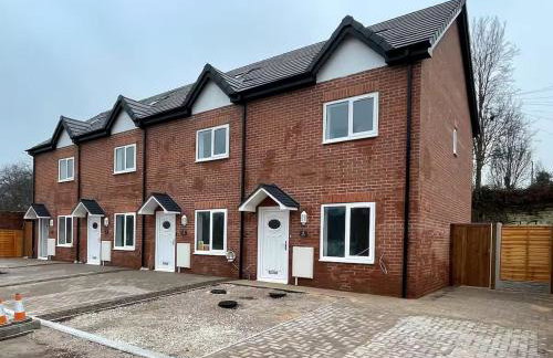 3 Bedroom New House Sleeps 5 with FREE Parking&WiFi-B - Foto 1