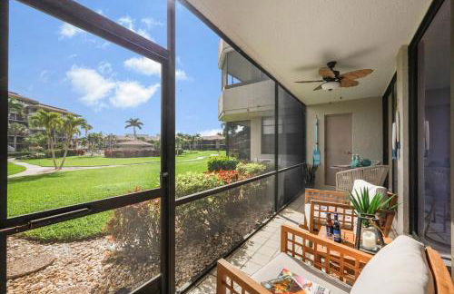 Walkout condo with beach access, pool and pickleball - Foto 33