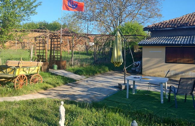 2 Bed Villa - Sleeps 7 - Private Garden - Parking - Photo 1