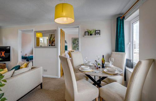 City and Airport - 2-Bed Contractor Base - Free Parking and Fast WiFi - Foto 2