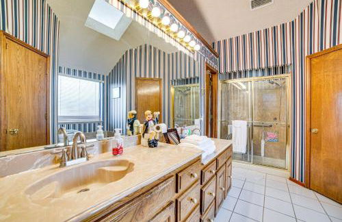 Pet-Friendly Home with Pool - 8 Mi to Central Plano! - Foto 15