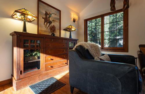 Mountain Cabin with Hot Tub, Scenic Views, Fire Pit, by Forest & Peak Retreats - Foto 9