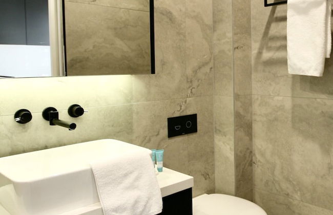 Lux Quiet Apartment in Potts Point - Photo 12