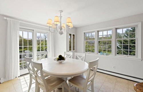 Breathtaking Cape Cod Beachhouse with Private Beach Access Near Sandwich, Massachusetts - Foto 10