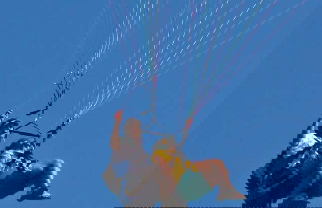 Paragliding in Machalilla National Park - Foto 6