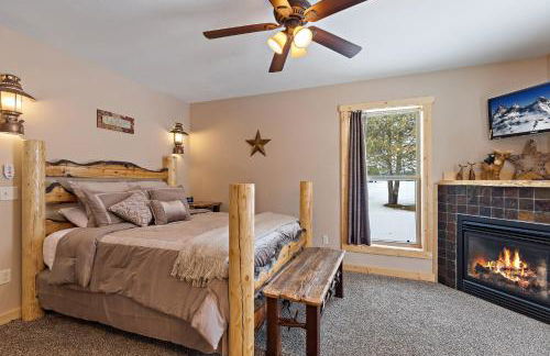 Huckleberry Hollow by KABINO Hot Tub FirePit PS2 Satellite Grill WiFi Golf Course - Foto 6