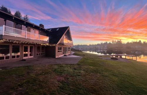 Lake Tapps Dock House on the Bankers Island - Foto 2
