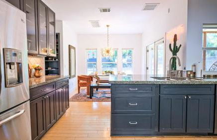 Hacienda SoCo - Fire Pit & 3 Min Walk to SoCo - Foto 28