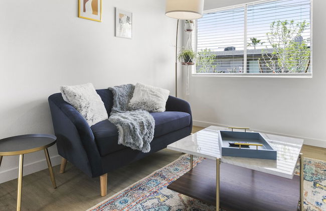 Contemporary Condo in Central Biltmore - Foto 8