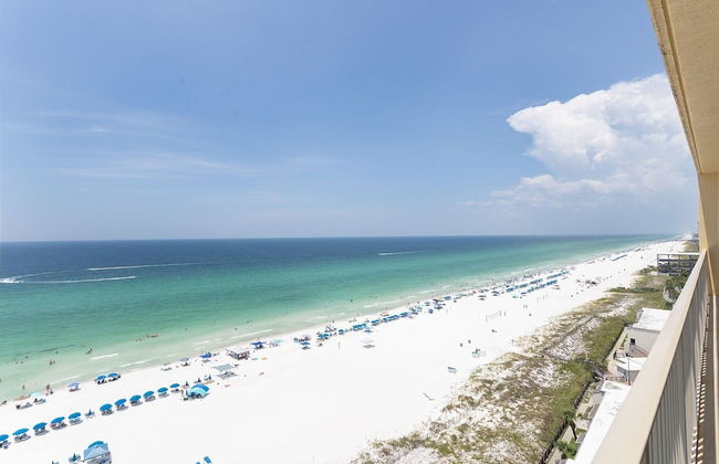 Wondrous Oceanfront Condo with Free Poolside WiFi - Unit 1105 by RedAwning - Foto 27