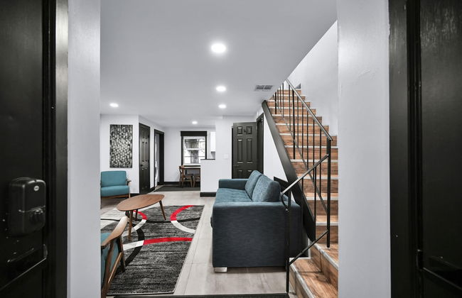 Escape to This Gorgeous new Wilton Manors Villa - Photo 23