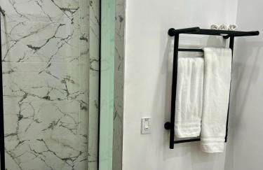 Home in Heart of Wilton Drive, 4 Mi to Beach - Foto 43