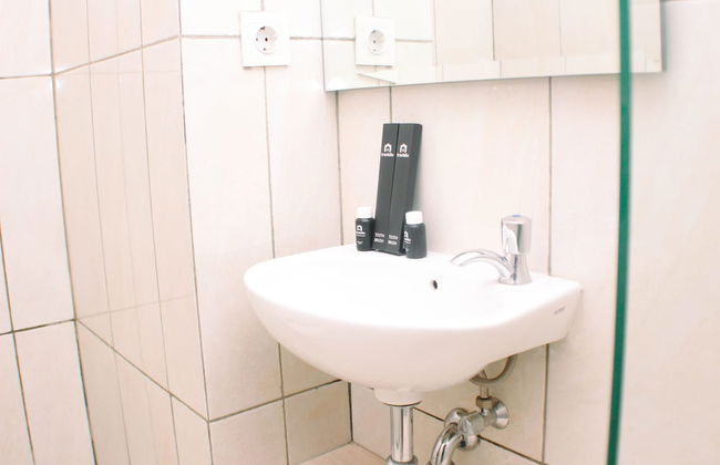 Great Location And Simply Studio At Grand Kamala Lagoon Apartment - Foto 15