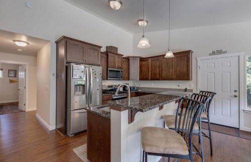 A re-styled single story, 3-bedroom, 2-bath ranch style cabin at Silver Lake - Foto 13