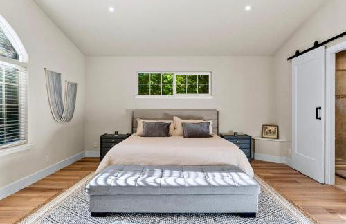 Spacious Cozy and Renovated Mountain Retreat - Foto 24