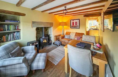 Pond Cottage - Photo 3