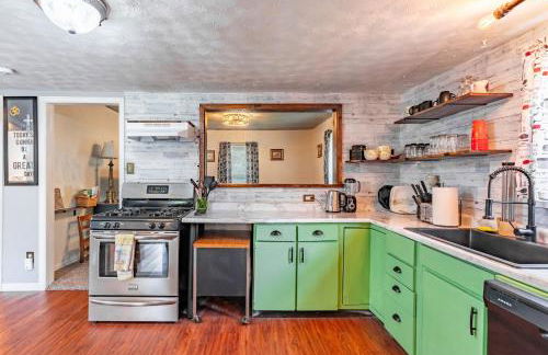 Family-Friendly 2BR Cottage Near Creve Coeur Lake - Foto 18