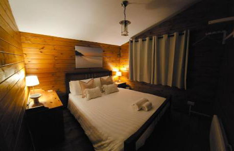 Captain’s Cabin - Photo 8