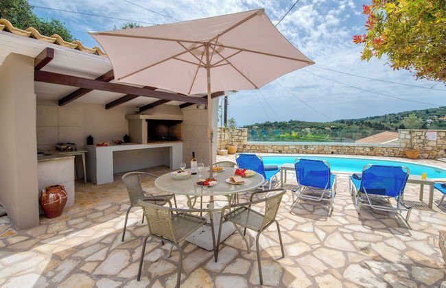 Loggos Seaview Cottage with Pool by Konnect - Photo 16