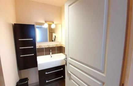 Maison charmeur avec jardin à Puy-l'Évêque et piscine partagée - Foto 11