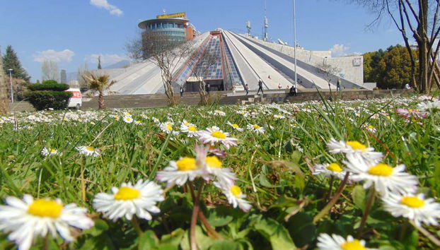 Pirámide de Tirana