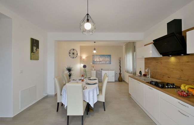 House 1125 - Photo 24