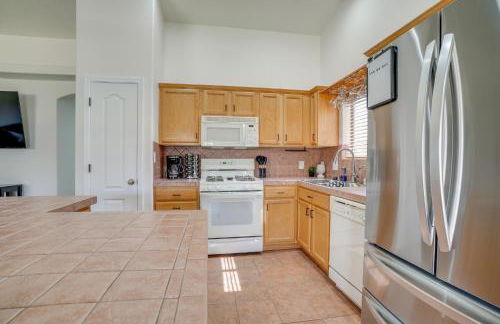 Near Golf Courses Poolside Paradise in Yuma! - Foto 5