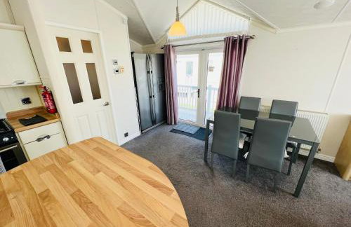 2 Bedroom Lodge TH35, Nodes Point, St Helens, Isle of Wight - Photo 14