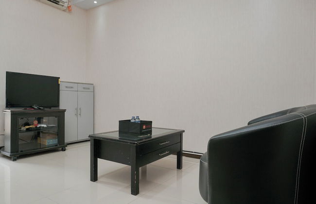 Comfortable 2BR Apartment at Kebagusan City - Foto 20