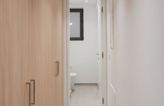 Athenian Riviera Secluded Apartment - Photo 8