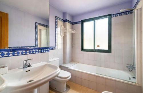 Spacious apartment in Marbella - Photo 27