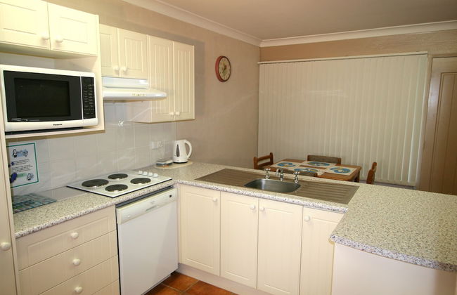 Lake Edge Holiday Units - Foto 13