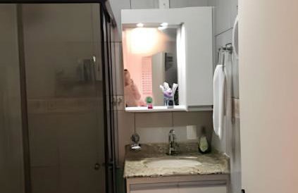 Espaçoso Flat com Varanda no Cavalinho Branco - Foto 9