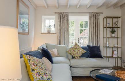 Robins Cottage - Photo 2