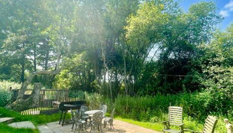 Tree Tops Holiday Let & Sauna South Downs West Sussex Sleeps 10 - Foto 3