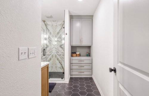 Trendy in Tulsa - King Bed Expo, TU, Downtown - Foto 30