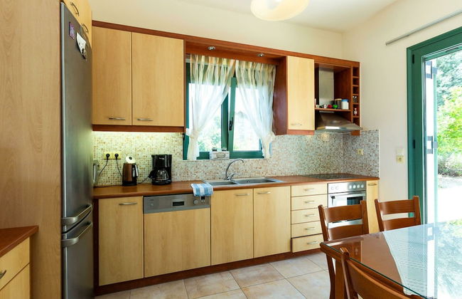 Secluded Villa w Private Pool, Children Play Area, Pool Table, BBQ & Sea Views - Foto 13