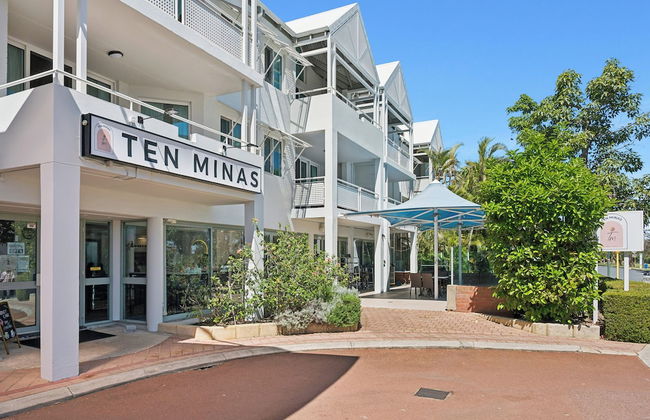 Broadwater Resort Como - Photo 38