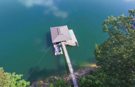 Central Perk - Pet Friendly, Luxury Cabin Feel, Kayaksand Coffee! - Foto 31