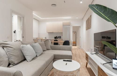 Modern Stylish-3Bedrooms 1Bathroom-Chamberí - Photo 1