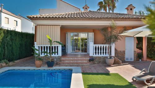 Your Paradise with Pool - 2 min from Beach - Foto 2