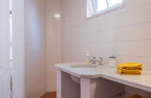 Estoril Haven - Photo 25