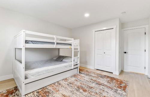 Bedroom house in prime location by the village - Foto 27