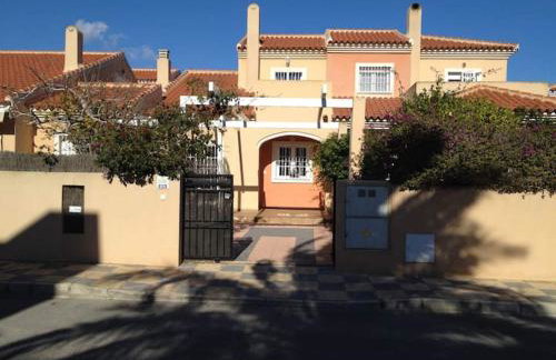 Casa vacacional con patio y piscina R78 by Novadesta - Foto 23